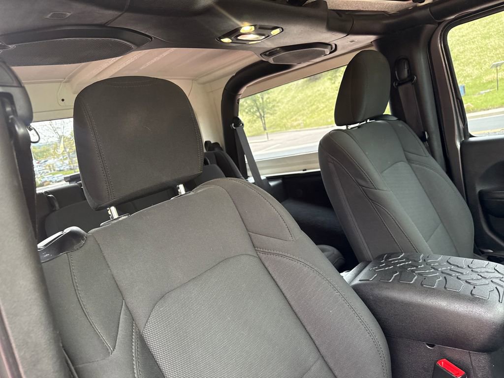 Used 2019 Jeep Wrangler Sport AWD/4WD image 25