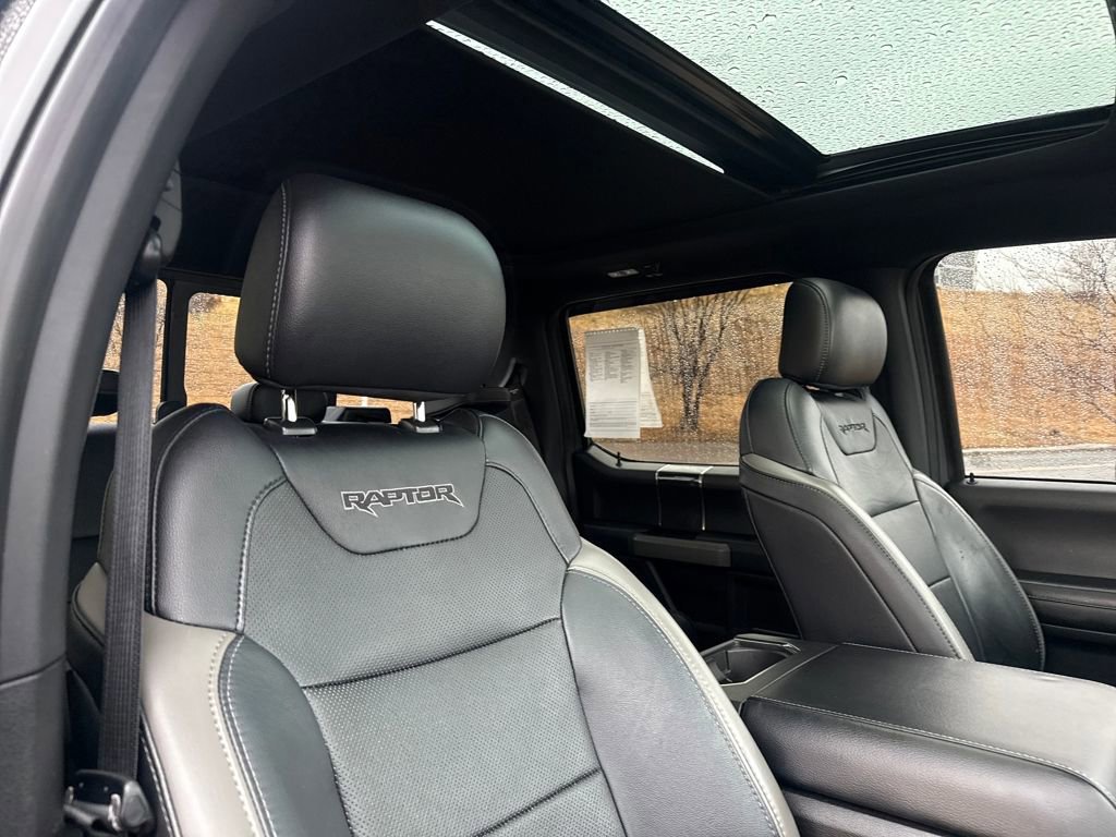 Certified 2018 Ford F150 Raptor w/ Equipment Group 802A Luxury image 29