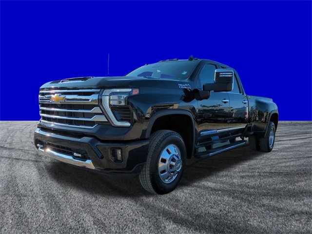 Used 2024 Chevrolet Silverado 3500 High Country w/ Technology Package image 8