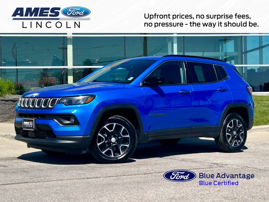 Used 2022 Jeep Compass Latitude w/ Convenience Group AWD/4WD image 1