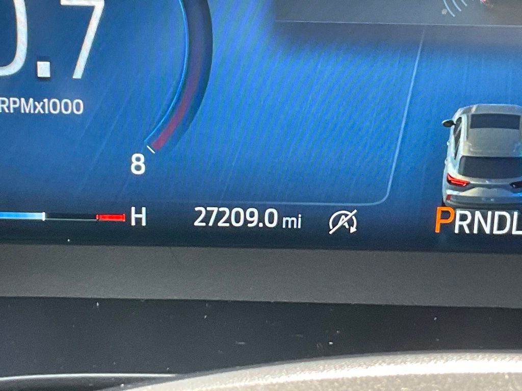 Certified 2023 Ford Escape ST-Line Elite w/ Premium Technology Package AWD/4WD image 8
