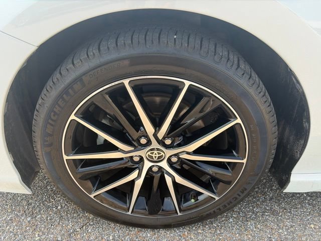 Used 2022 Toyota Camry SE FWD image 11