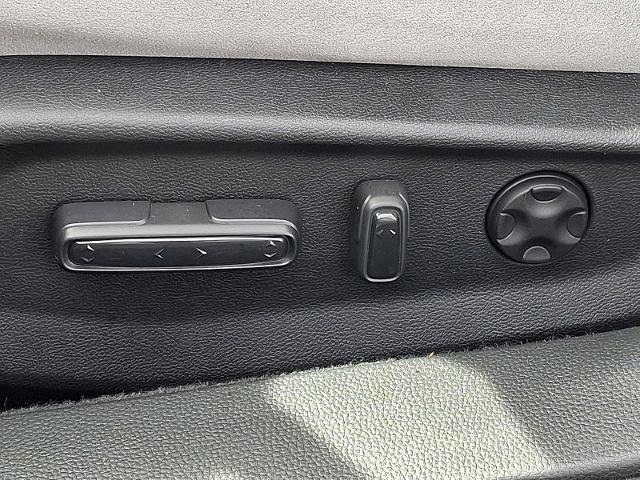 Used 2018 Honda Accord EX image 26