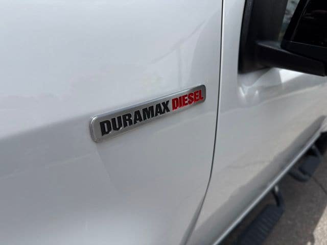 Used 2018 Chevrolet Colorado LT w/ Redline Special Edition AWD/4WD image 17