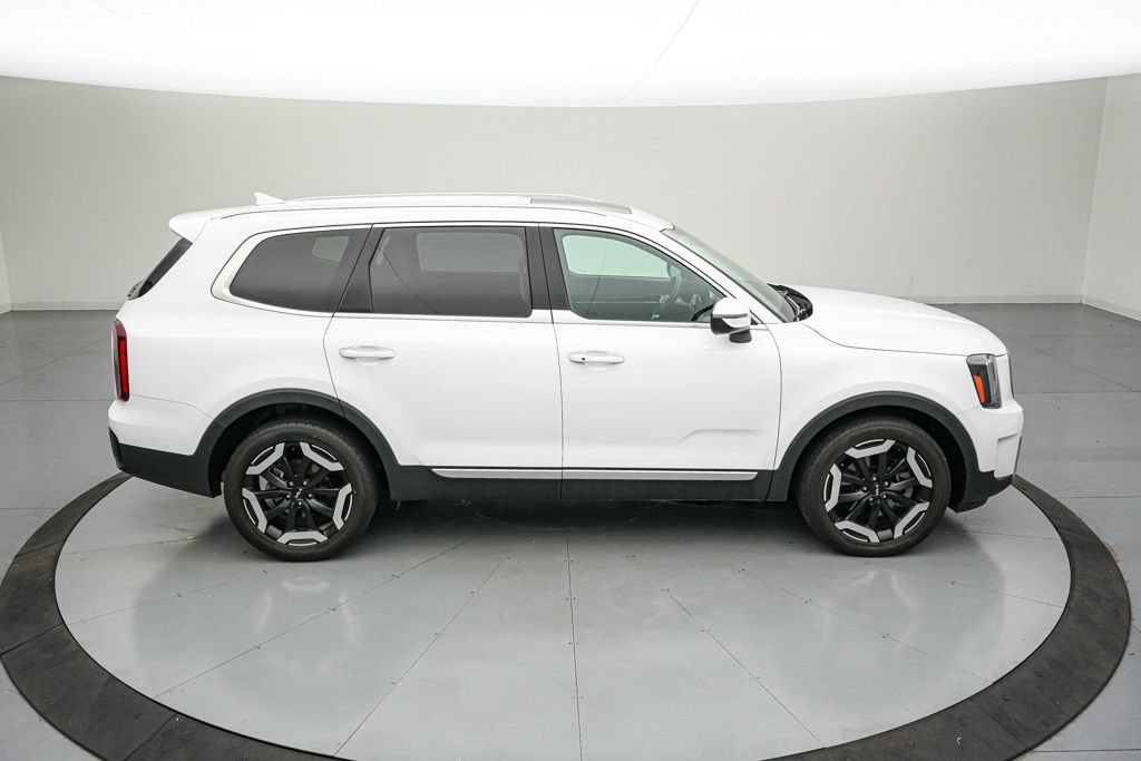 Used 2023 Kia Telluride S w/ S Sunroof Package AWD/4WD image 3