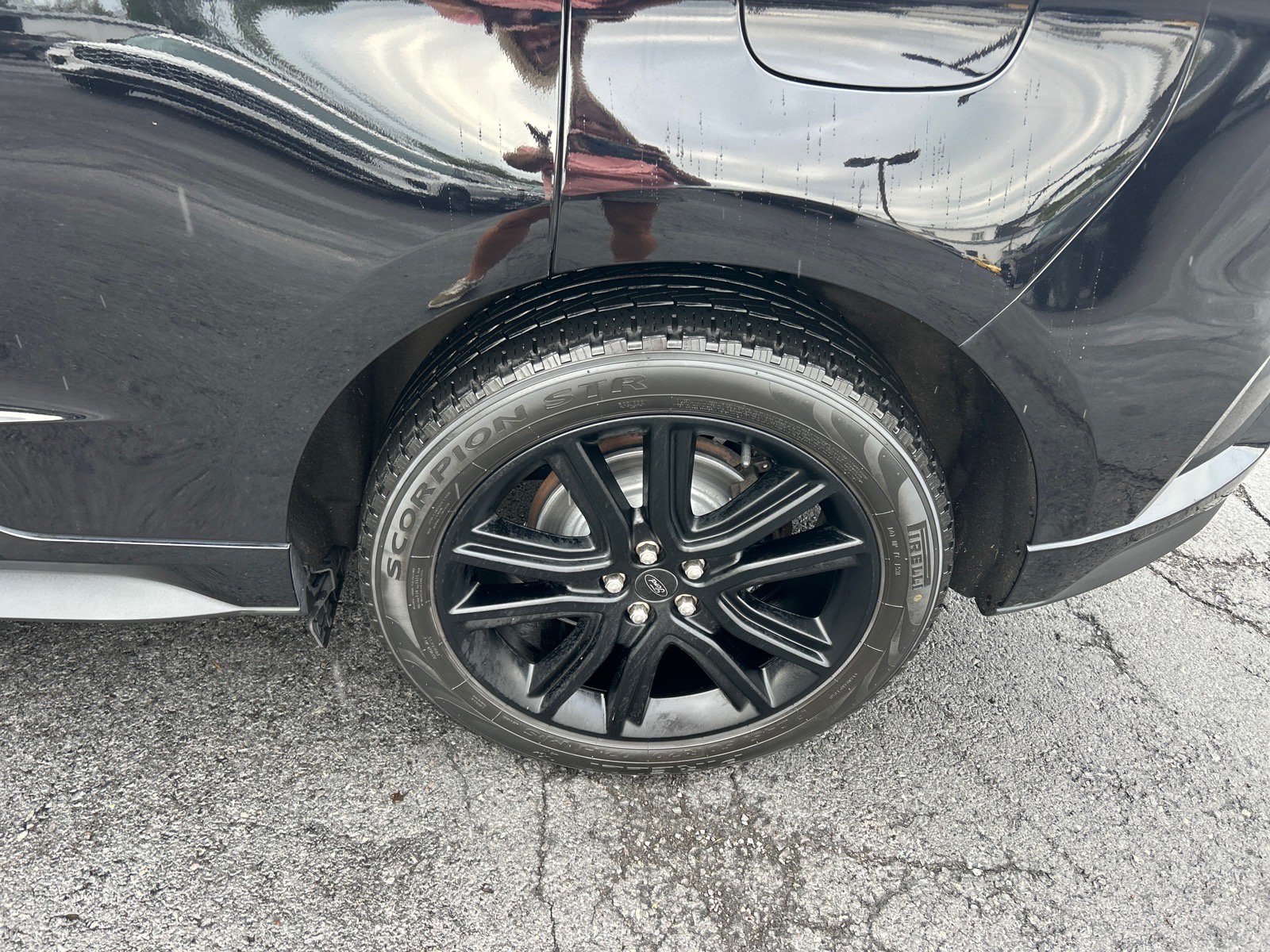 Certified 2020 Ford Edge ST-Line w/ Cold Weather Package AWD/4WD image 32