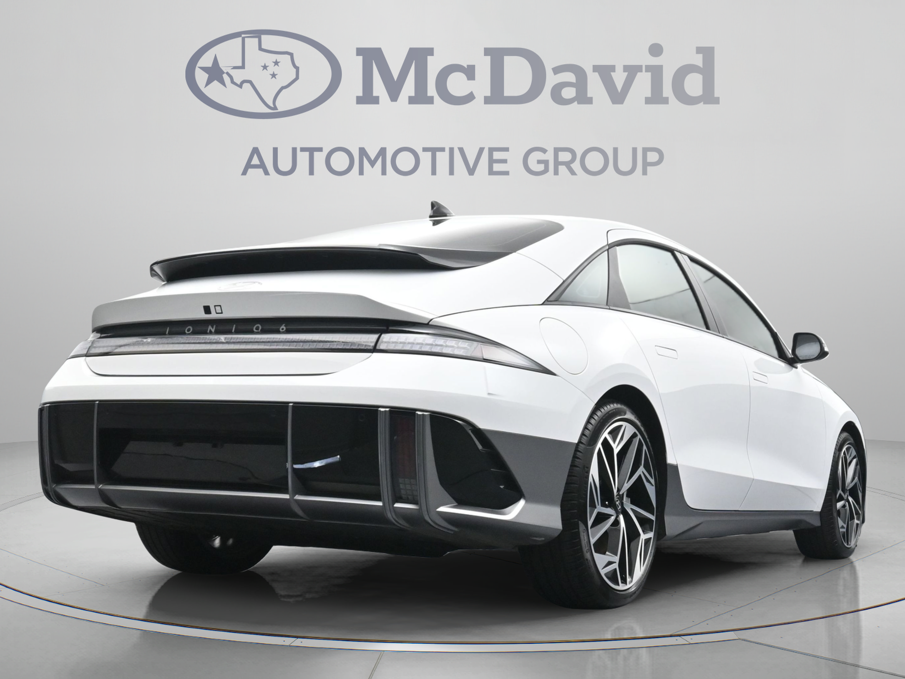 Used 2025 Hyundai Ioniq 6 SEL RWD image 30