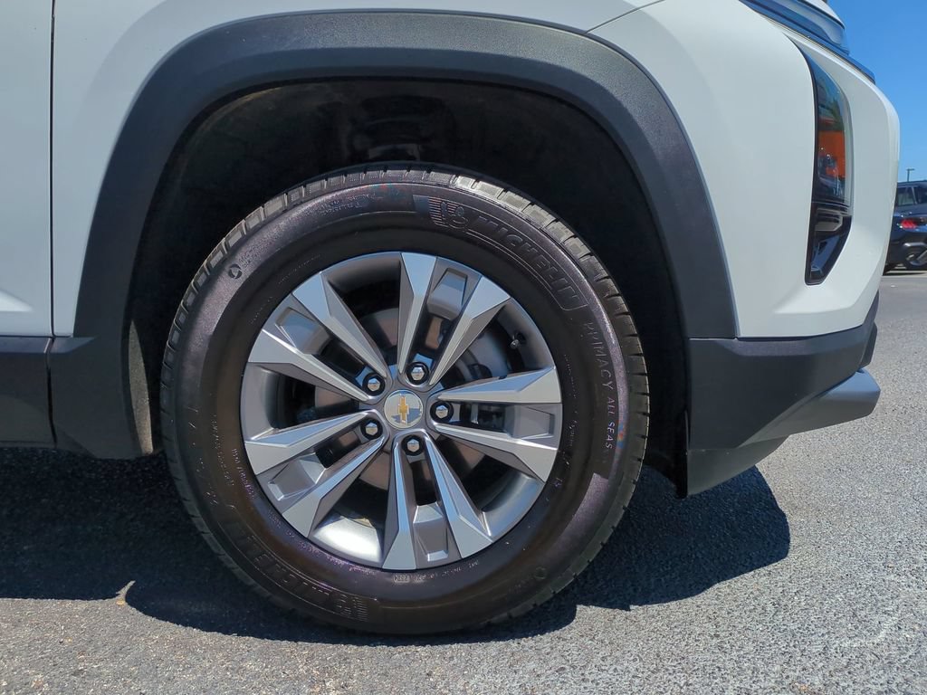 Used 2025 Chevrolet Equinox LT w/ Convenience Package II AWD/4WD image 13