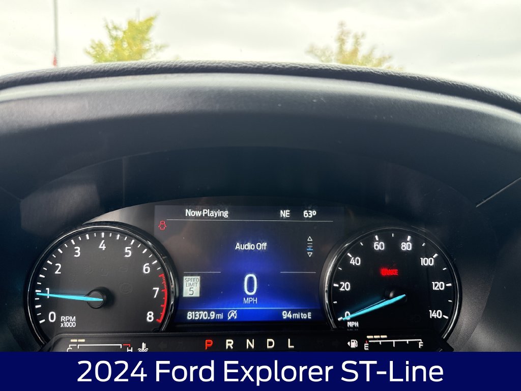 Certified 2024 Ford Explorer ST-Line w/ Class IV Trailer Tow Package AWD/4WD image 16