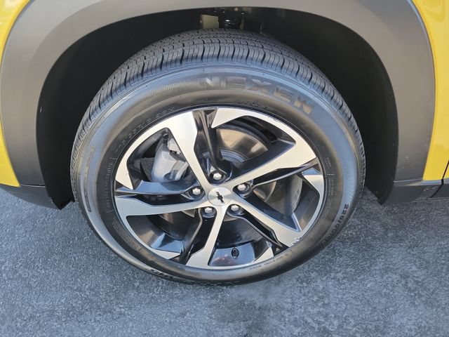 Used 2024 Chevrolet Trax RS FWD image 30