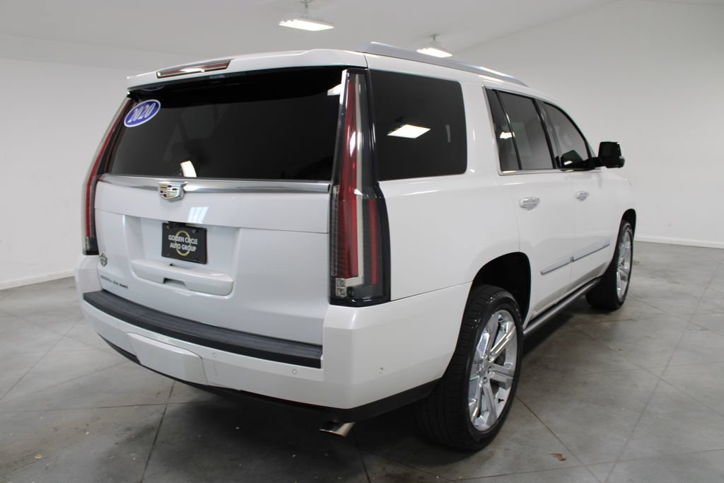 Used 2020 Cadillac Escalade Premium Luxury AWD/4WD image 10