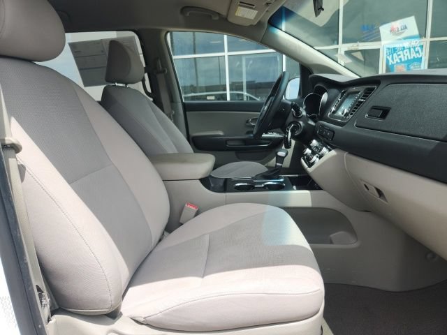 Used 2021 Kia Sedona LX FWD image 12