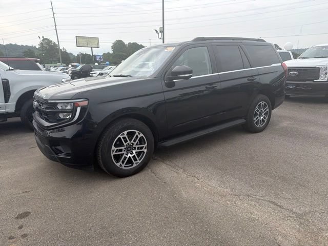 Certified 2025 Ford Expedition Active AWD/4WD image 14
