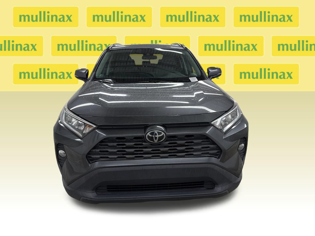 Used 2020 Toyota RAV4 XLE w/ Convenience Package FWD image 16