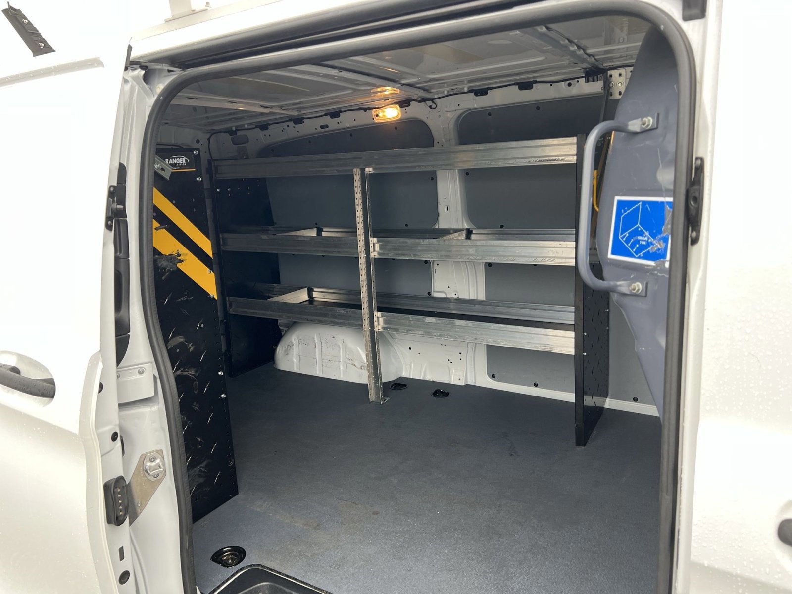 Used 2023 Mercedes-Benz Metris image 23