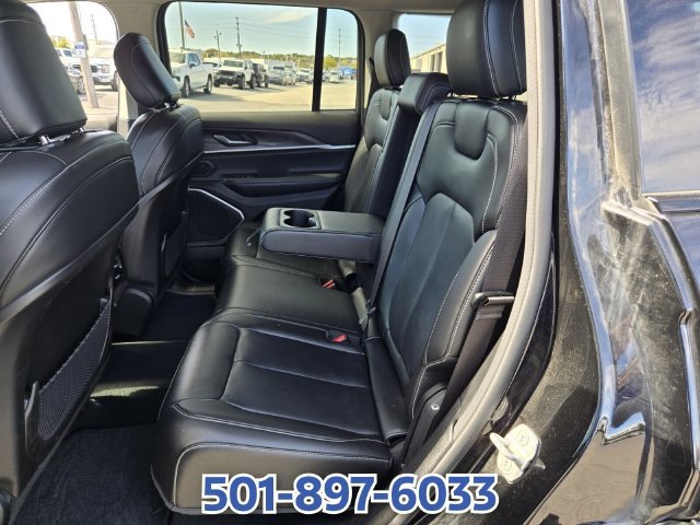 Used 2022 Jeep Grand Cherokee Limited RWD image 11