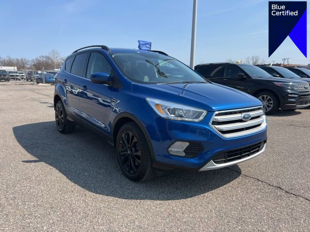 Certified 2017 Ford Escape SE w/ Equipment Group 201A image 1