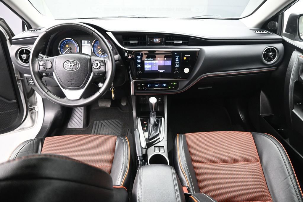 Used 2017 Toyota Corolla SE w/ Carpet Mat Package (TMS) FWD image 46