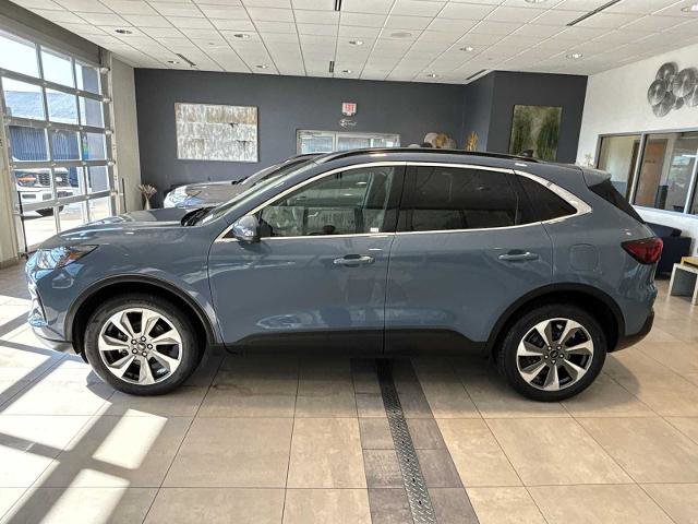 Certified 2024 Ford Escape Platinum AWD/4WD image 2