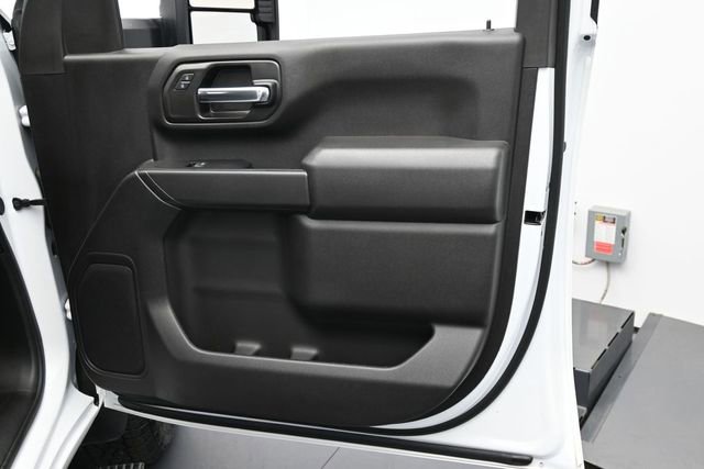 Used 2025 Chevrolet Silverado 2500 Custom AWD/4WD image 27