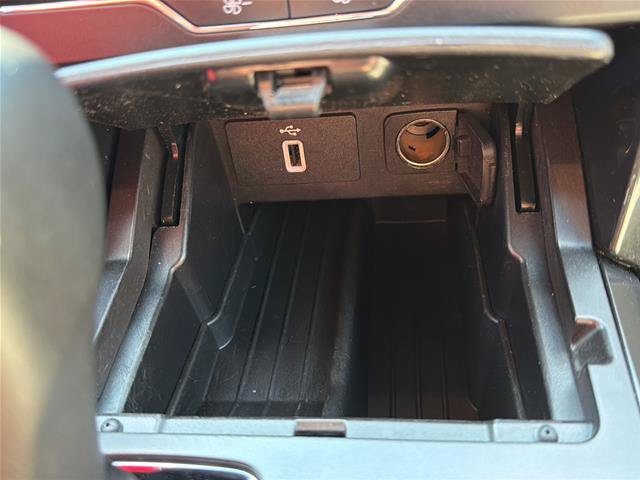 Certified 2019 Ford Explorer XLT w/ Equipment Group 201A AWD/4WD image 13
