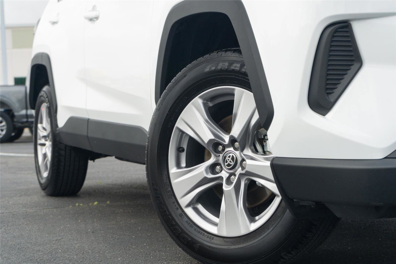 Used 2025 Toyota RAV4 XLE w/ Weather Package FWD image 6