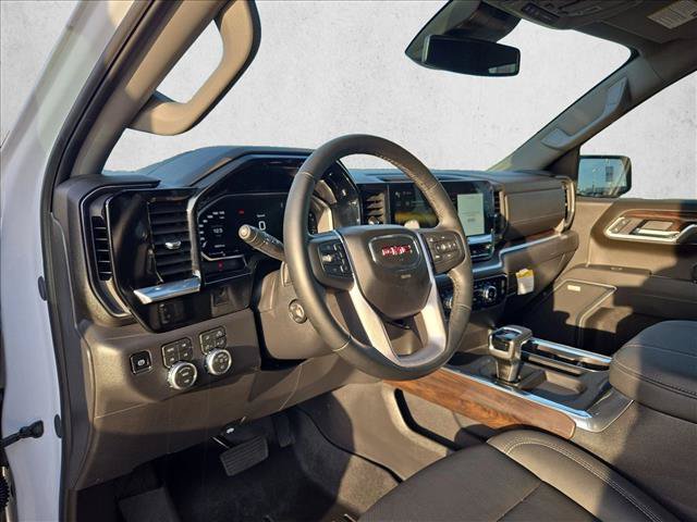 Used 2026 GMC Sierra 1500 SLT AWD/4WD image 10