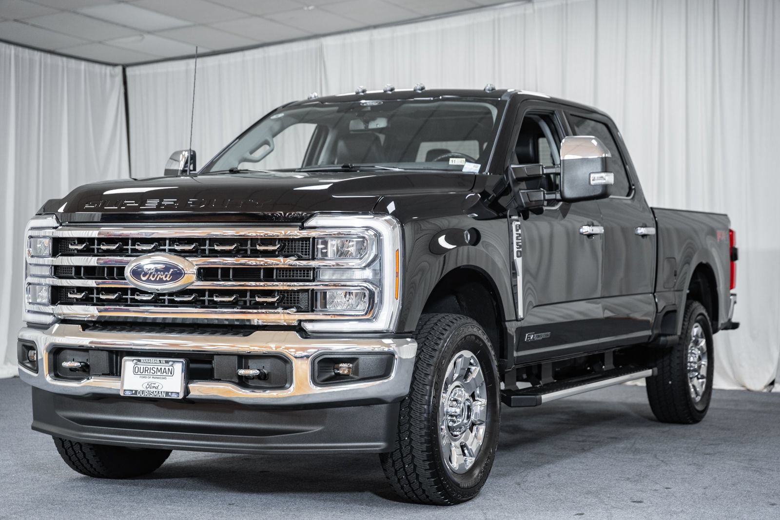 Certified 2024 Ford F250 Lariat w/ Chrome Package AWD/4WD image 3