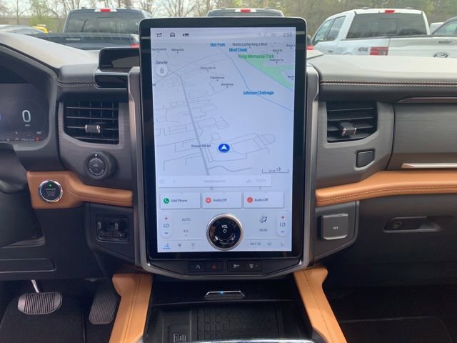 Certified 2024 Ford Expedition Platinum image 33