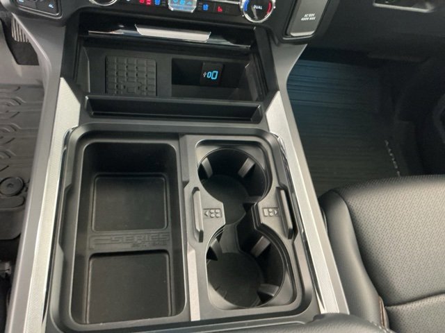 Certified 2025 Ford F350 Lariat w/ Black Appearance Package image 22