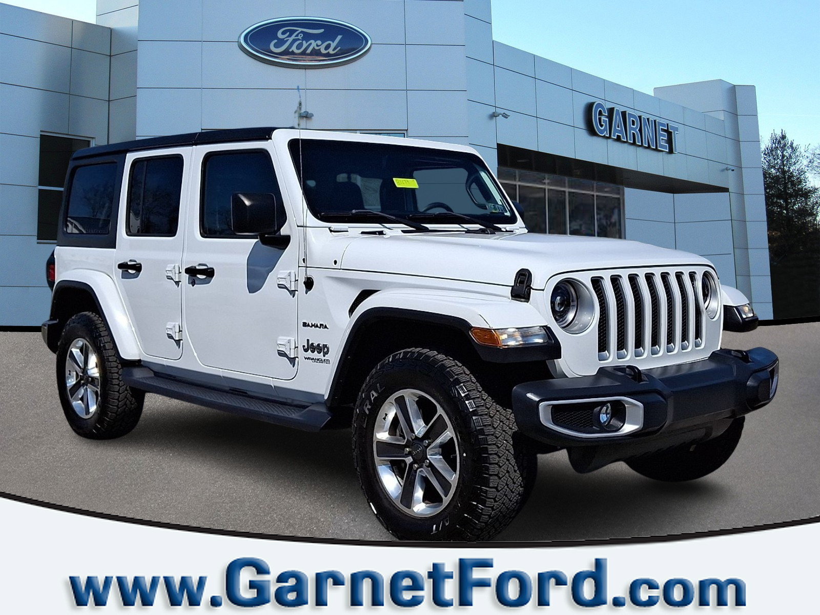 Used 2018 Jeep Wrangler Unlimited Sahara w/ Cold Weather Group AWD/4WD image 1