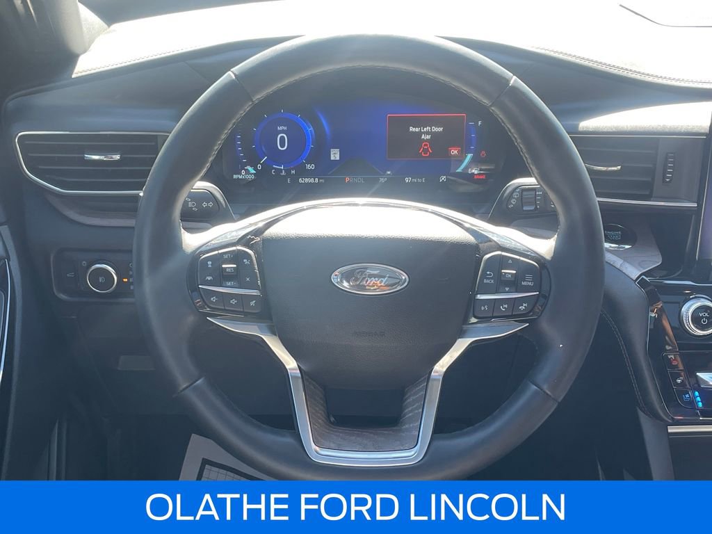 Certified 2023 Ford Explorer Platinum w/ Technology Package AWD/4WD image 18