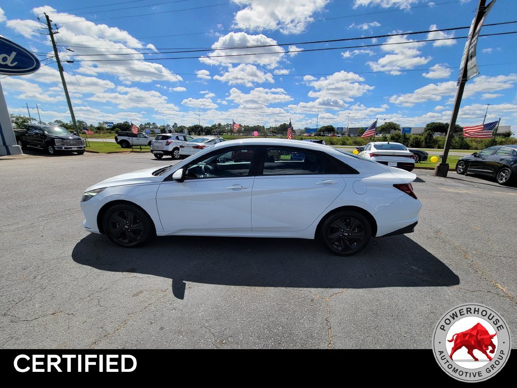 Used 2021 Hyundai Elantra SEL FWD image 3