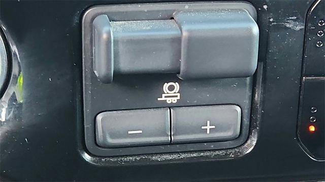 Used 2025 Chevrolet Silverado 1500 LT image 15