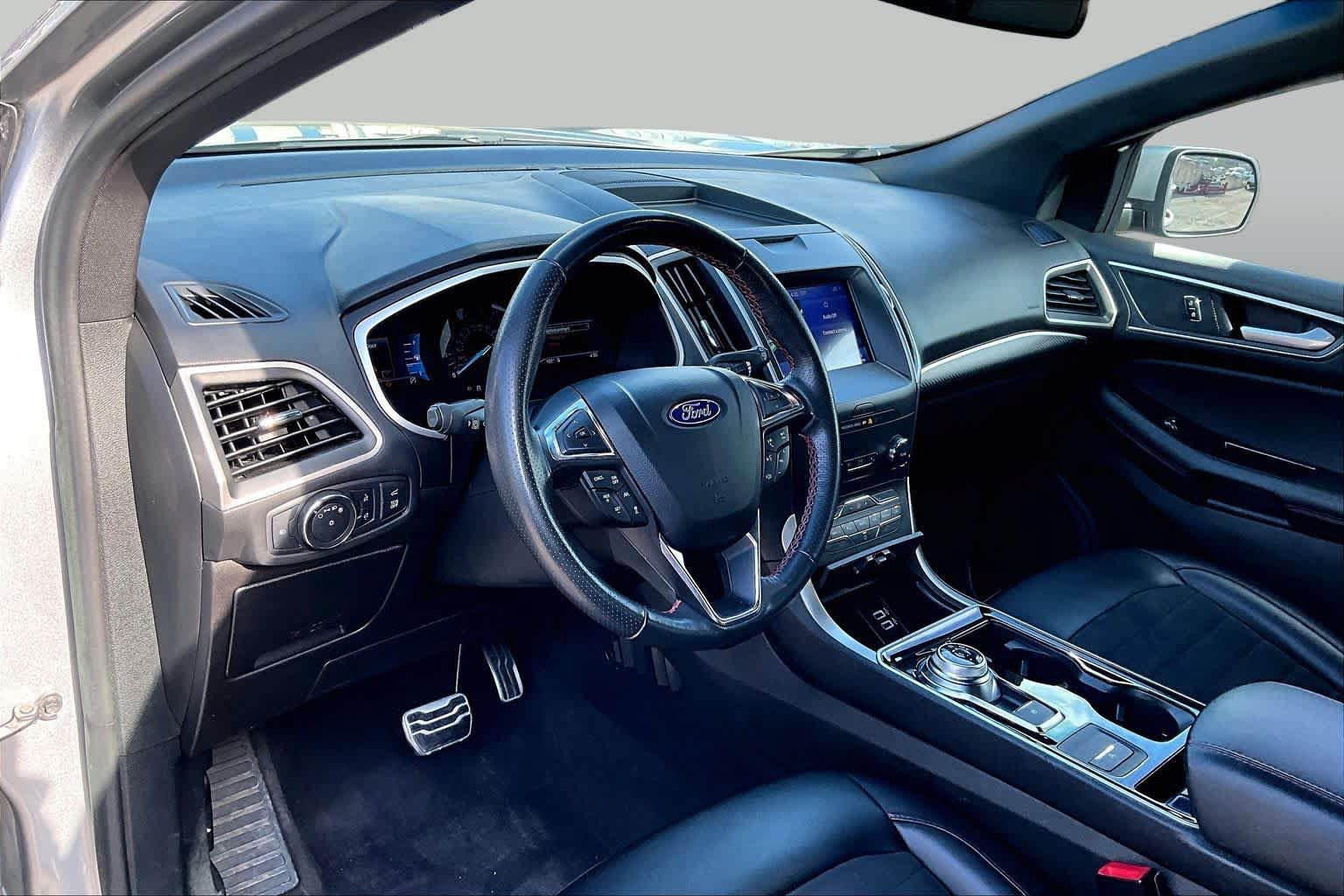 Certified 2020 Ford Edge ST-Line FWD image 18