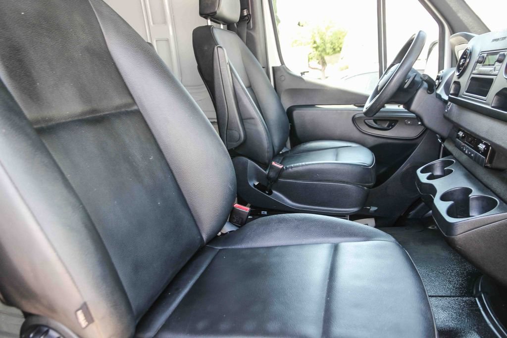 Used 2024 Mercedes-Benz Sprinter 2500 image 16