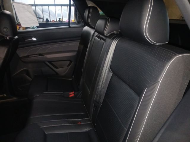 Used 2021 Volkswagen Atlas Cross Sport SE w/ Panoramic Sunroof Package image 41