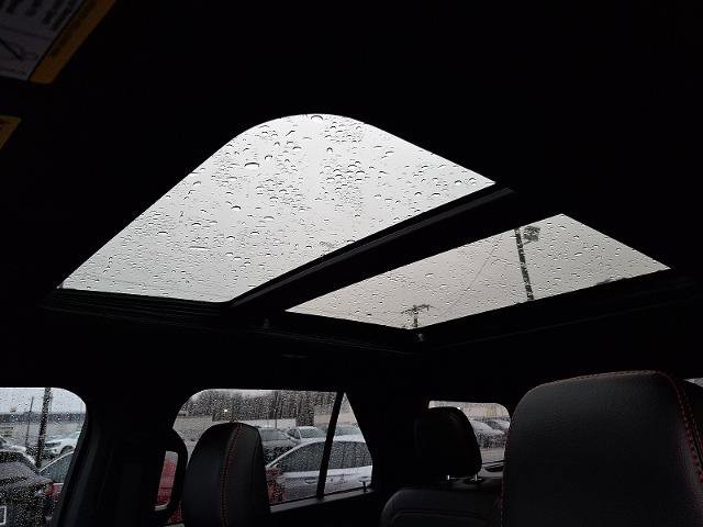 Certified 2023 Ford Explorer ST-Line w/ Class IV Trailer Tow Package image 15