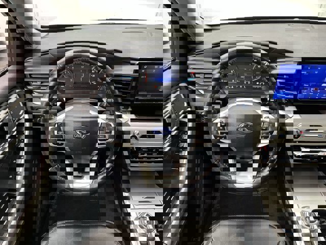 Certified 2022 Ford Explorer XLT w/ Equipment Group 202A image 22