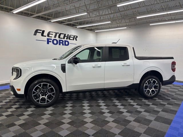 Certified 2025 Ford Maverick Lariat w/ 4K Tow Package AWD/4WD image 3