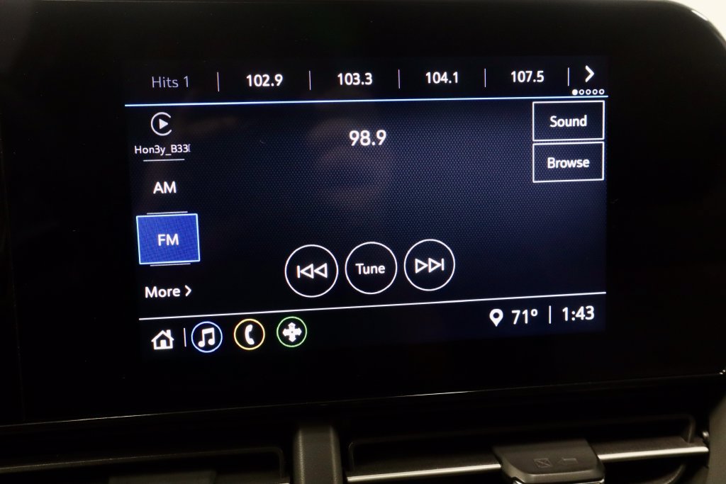 Used 2025 Chevrolet Trax LS FWD image 3