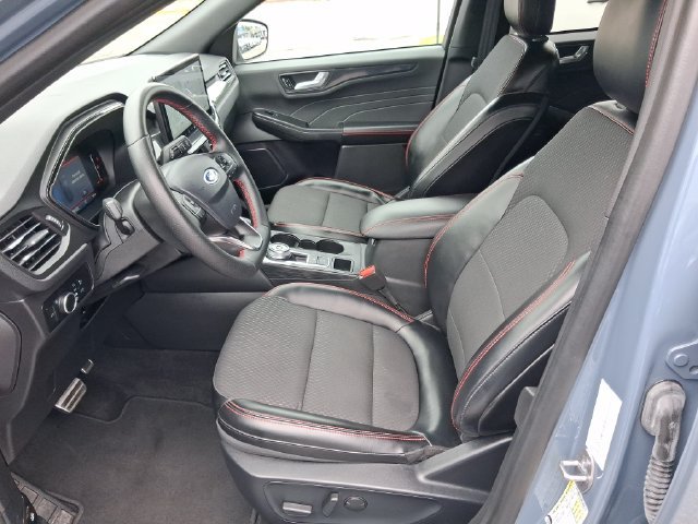 Certified 2024 Ford Escape ST-Line w/ Tech Pack #1 FWD image 12