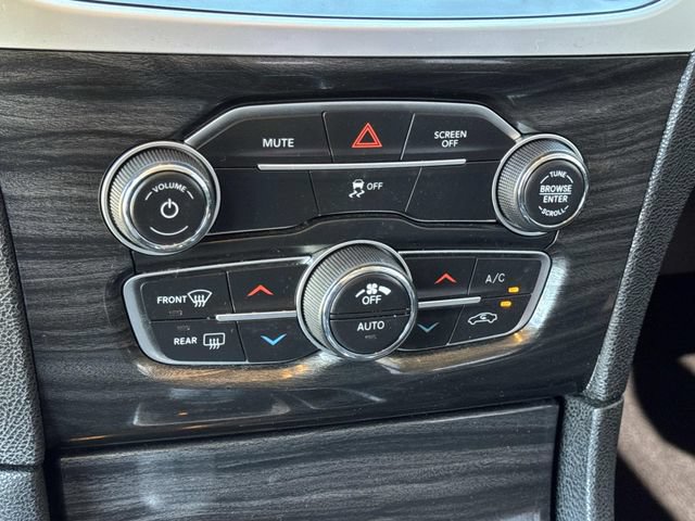 Used 2022 Chrysler 300 Touring w/ Sport Appearance Package RWD image 16