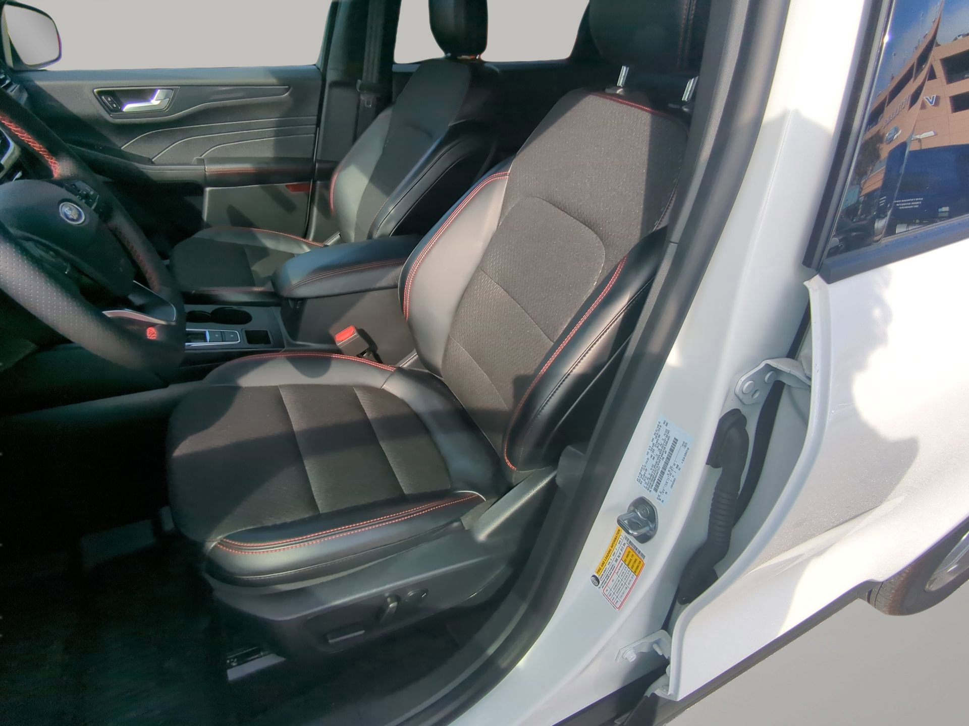 Certified 2025 Ford Escape ST-Line w/ Equipment Group 301A image 49