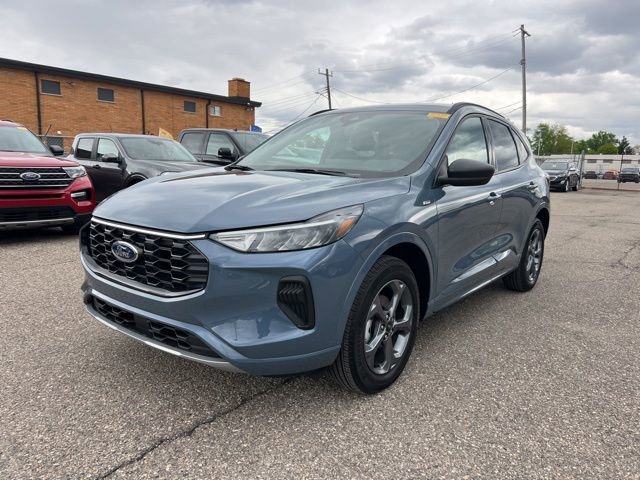 Certified 2024 Ford Escape ST-Line w/ Tech Pack #1 AWD/4WD image 27