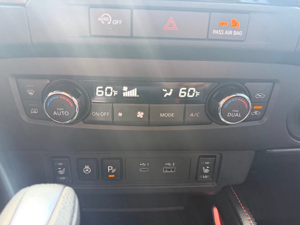 Used 2024 Nissan Frontier PRO-4X w/ Pro Premium Package AWD/4WD image 11