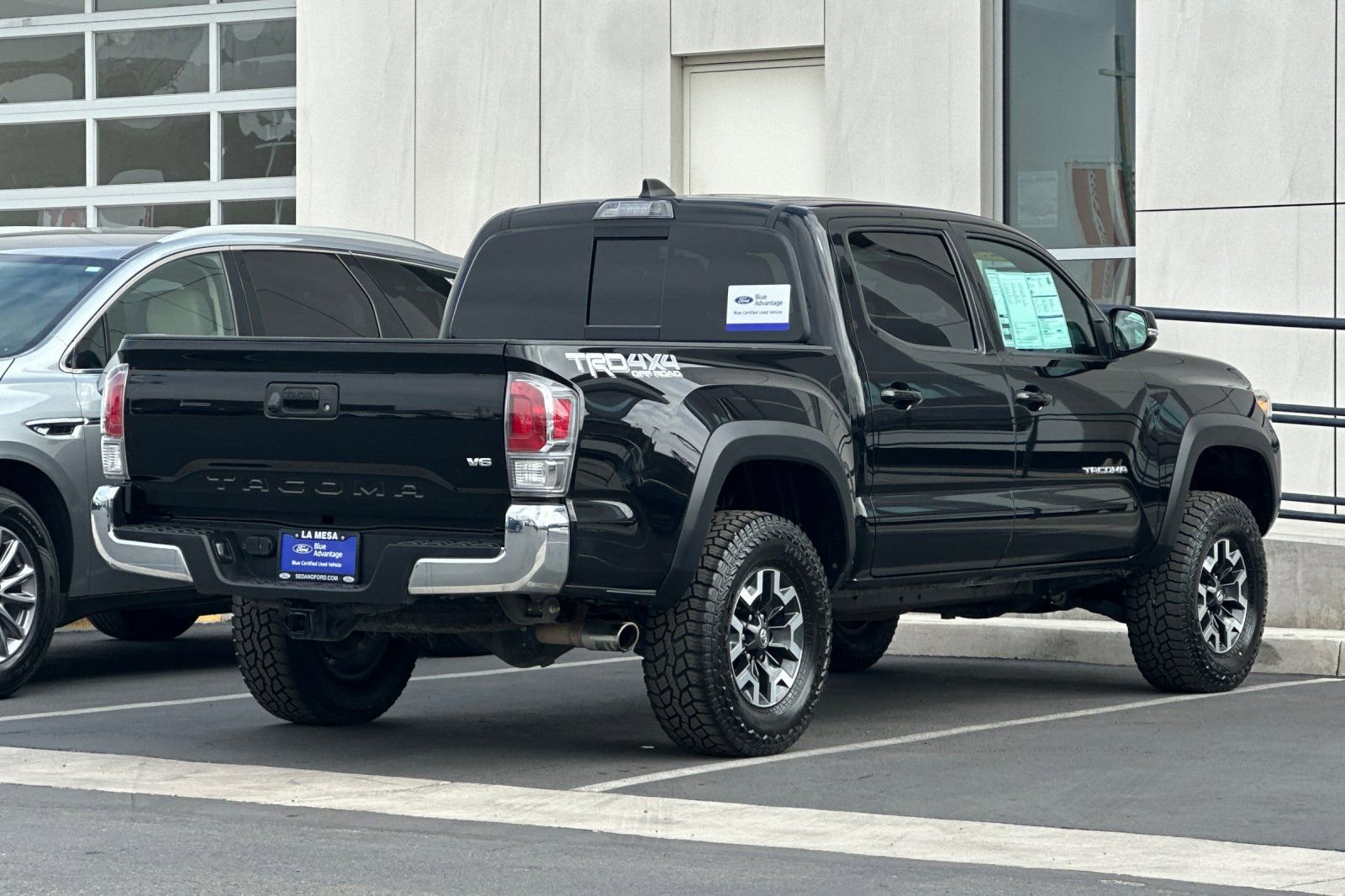 Used 2023 Toyota Tacoma TRD Off-Road AWD/4WD image 3