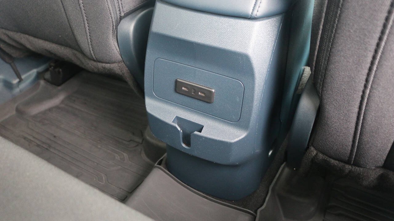 Certified 2025 Ford Maverick XL FWD image 15