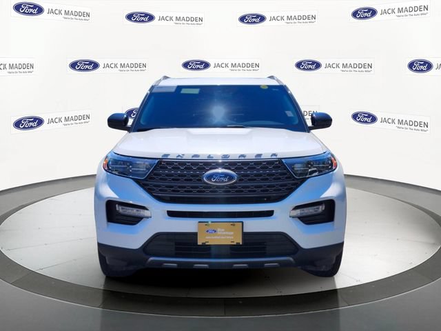 Certified 2023 Ford Explorer XLT w/ Equipment Group 202A AWD/4WD image 8