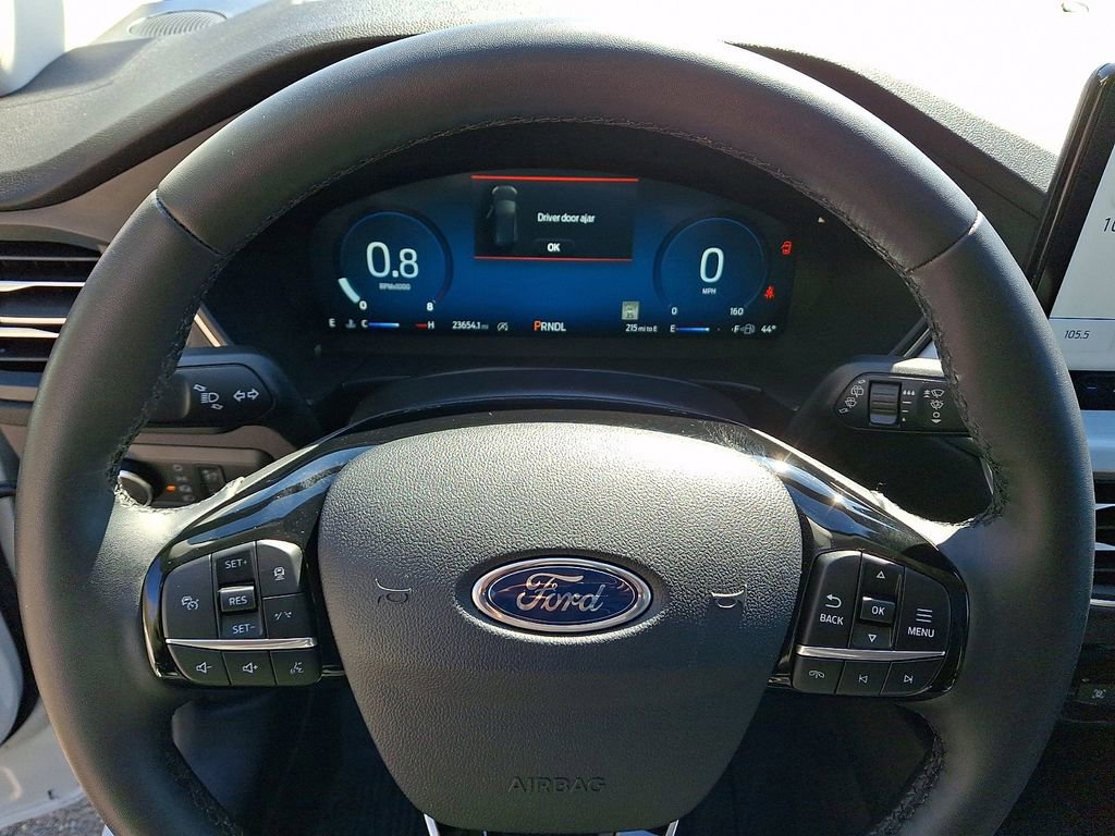 Certified 2024 Ford Escape Platinum w/ Premium Technology Package AWD/4WD image 21